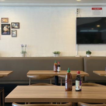 Anvi's Cafe - Table seating - Vietnamese Near Me - Costa Mesa, California Anvi's Cafe - Table seating - Vietnamese Near Me - Costa Mesa, California