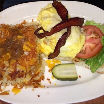 Blue's Egg + Bakery - Three Egg Sandwich with Hashbrowns - Breakfast & Brunch Near Me - Milwaukee, Wisconsin