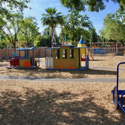 Kids Kare Fig Garden - Preschool Play Yard
