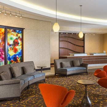 Residence Inn - Lounge in the lobby near the front desk at the Residence Inn Youngstown Warren/Niles - Hotels Near Me - Niles, Ohio