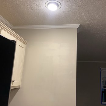 McGill Movers - kitchen spots of paint on wall - Junk Removal & Hauling Near Me McGill Movers - kitchen spots of paint on wall - Junk Removal & Hauling Near Me