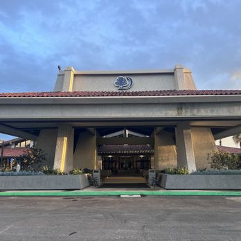 Tesla Supercharger - Bakersfield - In the double tree parking lot - EV Charging Stations Near Me - Bakersfield, California
