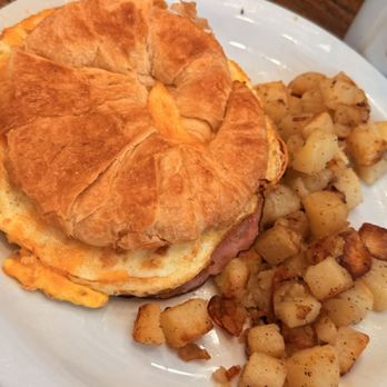 Le Peep - Breakfast croissant - Breakfast & Brunch Near Me - Meridian, Idaho Le Peep - Breakfast croissant - Breakfast & Brunch Near Me - Meridian, Idaho