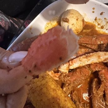 Smashin Crab - Pictures for reference on size of the crab legs! The size of a quarter or smaller! - Seafood Near Me - San Antonio, Texas Smashin Crab - Pictures for reference on size of the crab legs! The size of a quarter or smaller! - Seafood Near Me - San Antonio, Texas
