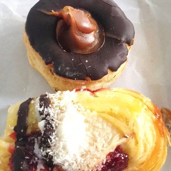 El Cañon - Dulce de leche with chocolate and fruitilla and custard bar with chocolate and coconut - Bakeries Near Me - Buenos Aires, C