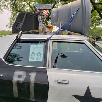 Cantigny - Blues brothers mobile - Museums Near Me - Wheaton, Illinois