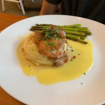 Picnik - Burnet Road - Crispy chicken thighs on mashed potatoes - New American Near Me - Austin, Texas