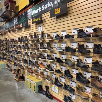 Whistle Workwear - large selection of work boots for men and women - Men's Clothing Near Me - Seattle, Washington Whistle Workwear - large selection of work boots for men and women - Men's Clothing Near Me - Seattle, Washington