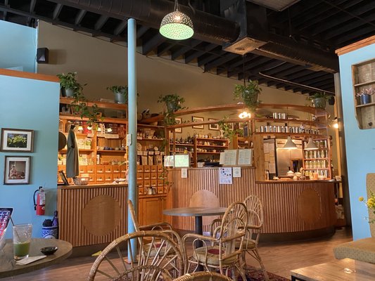 Dobra Tea West by null