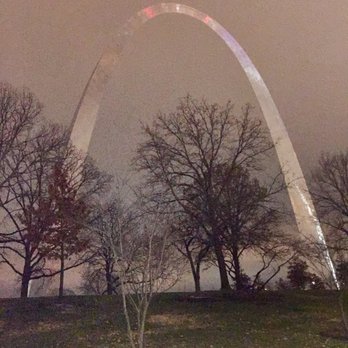 Gateway Arch - Arch at night - Landmarks & Historical Buildings Near Me - St. Louis, Missouri Gateway Arch - Arch at night - Landmarks & Historical Buildings Near Me - St. Louis, Missouri