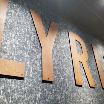 Lyric Kitchen · Bar - Bars Near Me - Duluth, Minnesota