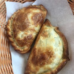 El Argento - Beef and spinach and cheese empanadas