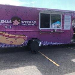 Geenas Weenas - Geenas Weenas Food Truck