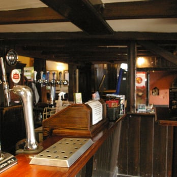 Hoy & Helmet - Pubs Near Me - Benfleet, ESS