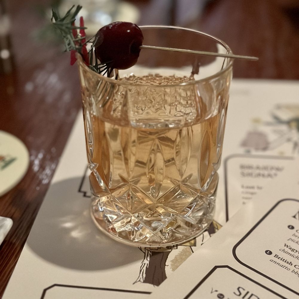 Braidwood Tavern - Old fashioned - Gastropubs Near Me - Whistler, British Columbia