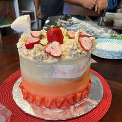 Cakes and Treats Of Atlanta - Strawberry cake
