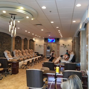 Noire Nails & Spa - Nail Salons Near Me - Tampa, Florida