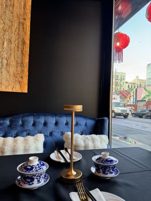 Fan Szechuan Restaurant & Bar 大宅门餐厅酒吧 by null