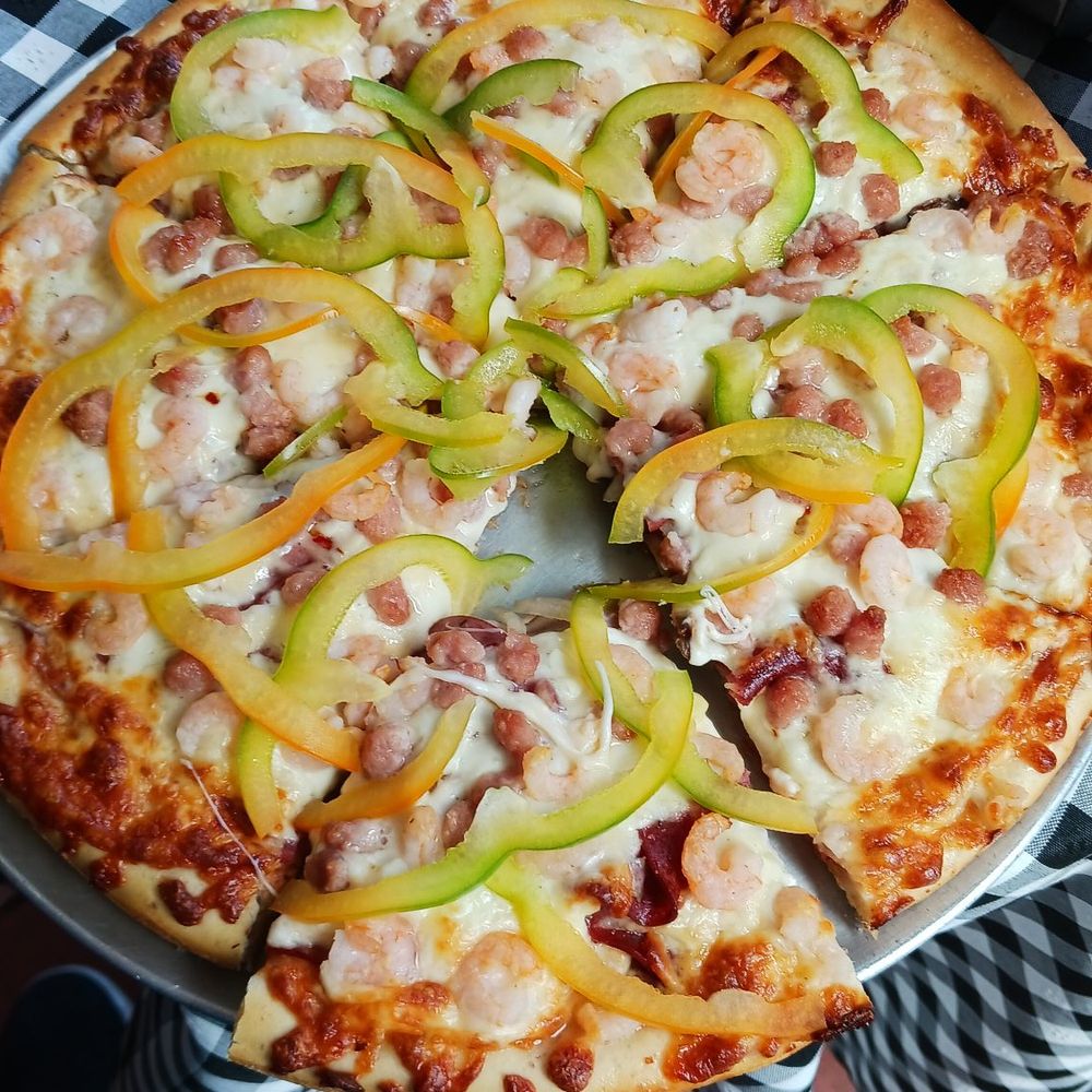 Tino's Pizza - D'silva's Delight pizza with extra shrimp and ham - Pizza Near Me - Richmond, British Columbia Tino's Pizza - D'silva's Delight pizza with extra shrimp and ham - Pizza Near Me - Richmond, British Columbia
