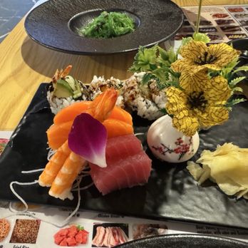 Hungry Bowl - Assorted sushi - Bubble Tea Near Me - Leominster, Massachusetts