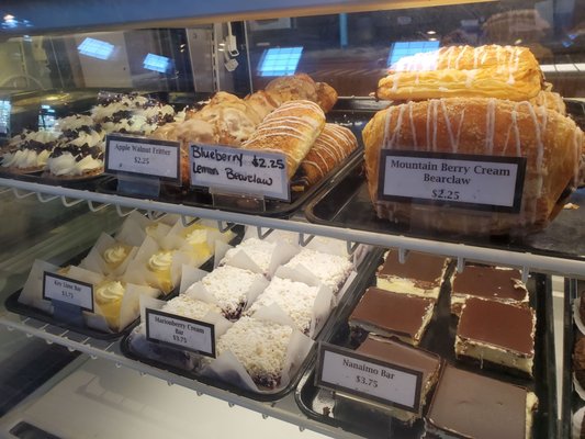 Tollgate Inn Bakery by null