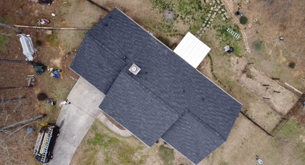 Slide of P&R Roofing