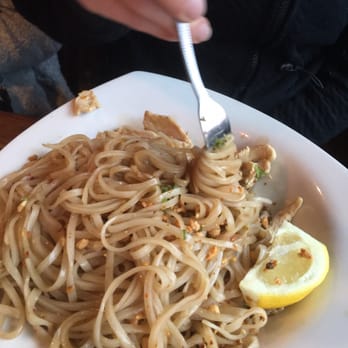 Sukhothai - Pad Thai - Thai Near Me - Rochester Hills, Michigan
