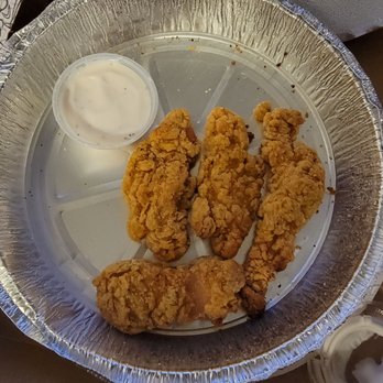 Pizza Rustica Delray - 4 tiny bland chicken tenders for $10.... What a RIPOFF!!!! - Pizza Near Me - Delray Beach, Florida Pizza Rustica Delray - 4 tiny bland chicken tenders for $10.... What a RIPOFF!!!! - Pizza Near Me - Delray Beach, Florida