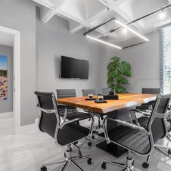 Offix Solutions - Miami - Meeting Room 1 - Offix Solutions Virtual Offices Downtown Miami