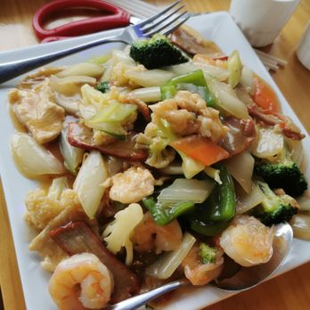 Zoelicious - cantonese chow mein - Chinese Near Me - Oakville, Ontario Zoelicious - cantonese chow mein - Chinese Near Me - Oakville, Ontario