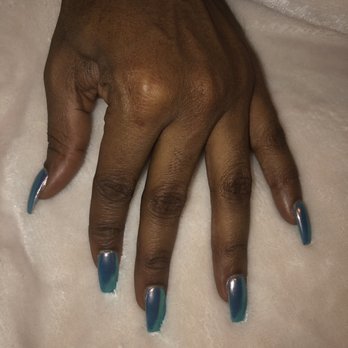 Amity Nail Spa - Winter Chrome Nail - Nail Salons Near Me - Arlington, Virginia