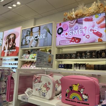 Miniso - Accessories Near Me - Aliso Viejo, California Miniso - Accessories Near Me - Aliso Viejo, California