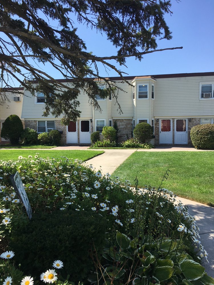 HARRISON GARDENS OWNERS Updated September 2024 15 Harrison Ave, Amityville, New York