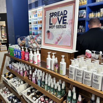 Bath & Body Works - Cosmetics & Beauty Supply Near Me - San Jose, California Bath & Body Works - Cosmetics & Beauty Supply Near Me - San Jose, California