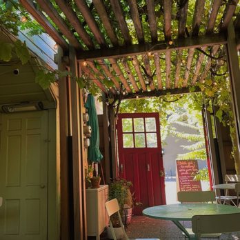 Acorn Community Cafe - Outdoor patio - Cafes Near Me - Eugene, Oregon Acorn Community Cafe - Outdoor patio - Cafes Near Me - Eugene, Oregon