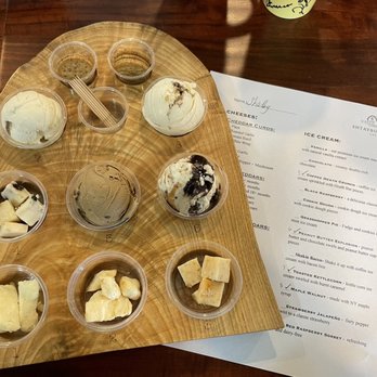 Shtayburne Farm - Cheese & ice cream tastings - Farmers Market Near Me - Rock Stream, New York Shtayburne Farm - Cheese & ice cream tastings - Farmers Market Near Me - Rock Stream, New York