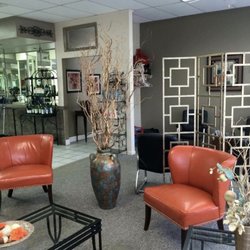 Life Styles Salon & Boutique - Sitting area
