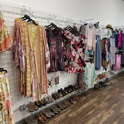 Lion's Lair Boutique Spotlight - Beautiful clothing and shoes!