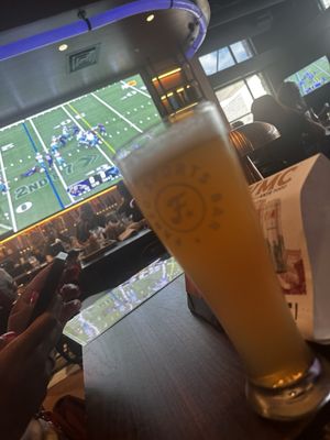Fanzo Sports Bar by null