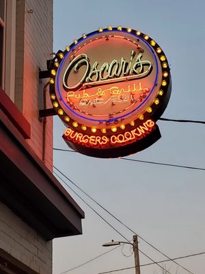 Oscar's Pub & Grill by null