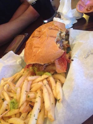 Quinn's Pub & Grill by null