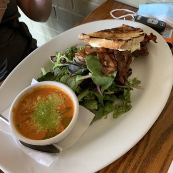 Big Sky Cafe - Geisert Farm Bacon BLT Sandwich with salad and creamy tomato soup. - Breakfast & Brunch Near Me - Webster Groves, Missouri