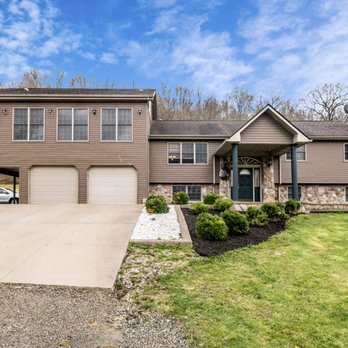 Shane & Amy Smith - Coldwell Banker - Real Estate Agents Near Me - Pittsburgh, Pennsylvania Shane & Amy Smith - Coldwell Banker - Real Estate Agents Near Me - Pittsburgh, Pennsylvania