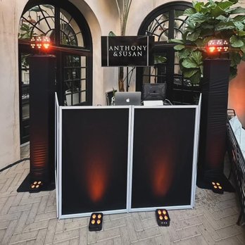 Henry's Entertainment - DJ Setup - DJs Near Me