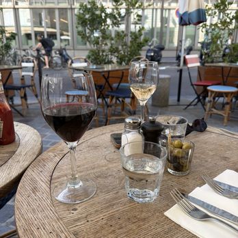 Café Blanc - French Near Me - Paris, 75 Café Blanc - French Near Me - Paris, 75