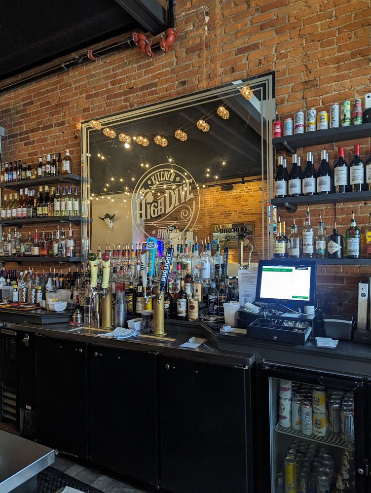 HighDive Kitchen + Bar