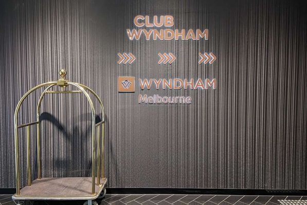 Wyndham Hotel Melbourne by null