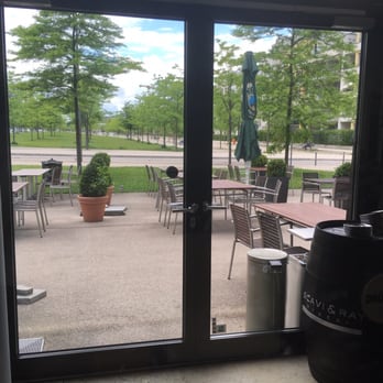 La Forchetta - Outdoor seating for the warm season - Italian Near Me - Munich, BY La Forchetta - Outdoor seating for the warm season - Italian Near Me - Munich, BY