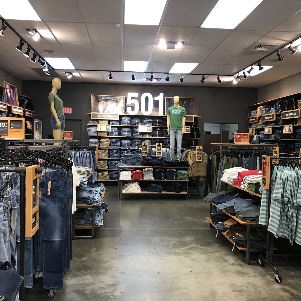 Levi’s Outlet Store Logo