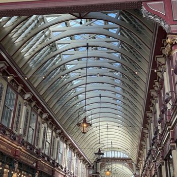 Leadenhall Market - Shopping Centers Near Me - London, XGL Leadenhall Market - Shopping Centers Near Me - London, XGL